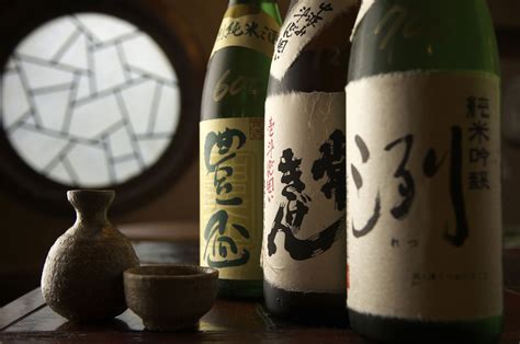 Sake Drinking Tips, Types, and Etiquette