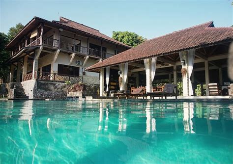 SCHITZO HILLS (Pelabuhan Ratu) - Lodge Reviews & Photos - Tripadvisor