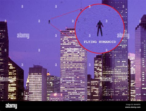 Flying Humanoid 的图像结果