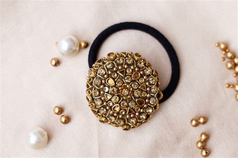 Tilak Patterned Designed Hair Band – Elegant Ethnic Style