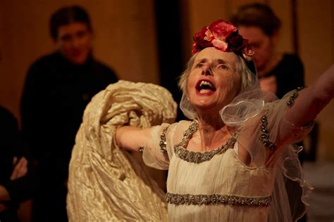 The House of Bernarda Alba - Vamos - Let's Learn Spanish