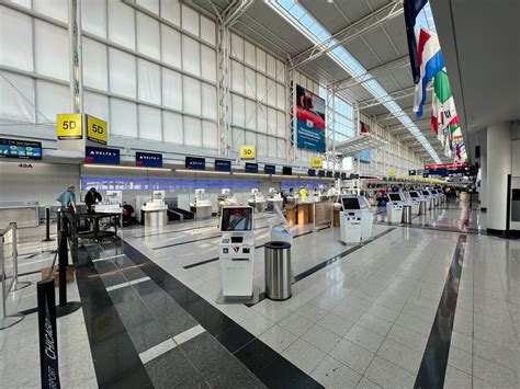 First look: Delta unveils new Sky Club and T5 gates at Chicago’s O’Hare ...