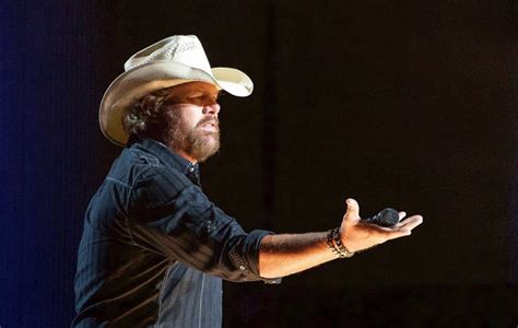 Toby Keith Facts: Career, Net Worth, Family, & More