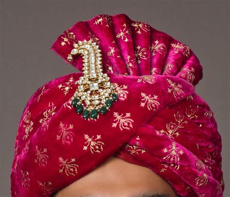 Gold-Plated Pachi Kundan Kalgi for Grooms – QUEENS JEWELS