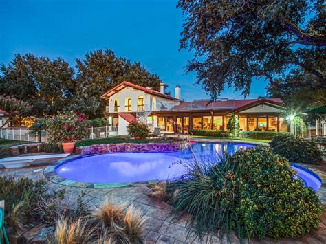 SALE PENDING - SOUTHERN CROSS RANCH - A PIECE OF DALLAS HISTORY ! - Sarah Boyd & Company