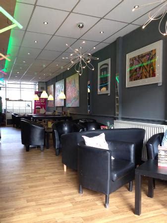 THE 10 CLOSEST Hotels to Nucleus Arts Creative Riverside Hub, Updated ...