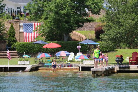 Seven Lakes Sights: Anchors Aweigh, Boaters Celebrate Independence Day ...