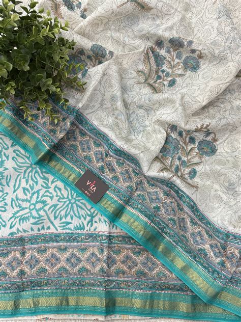 Maheswari border chanderi saree – VIKA Boutique