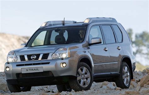 Nissan X-Trail 2010 - 2014 reviews, technical data, prices