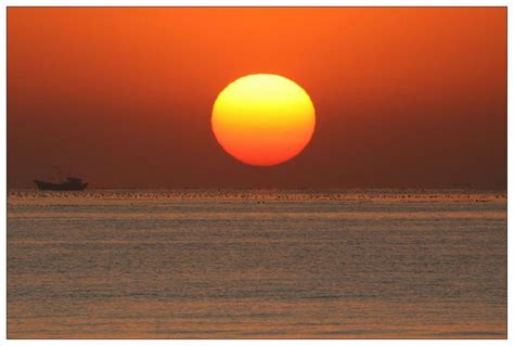 太阳升起风景图片(2)_伊卟图库
