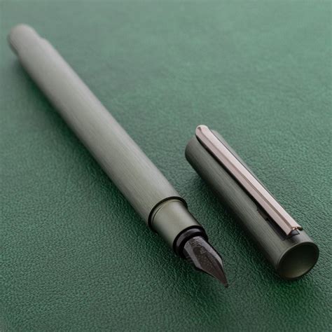 Faber-Castell NEO Slim Fountain Pen - Olive Green – Truphae