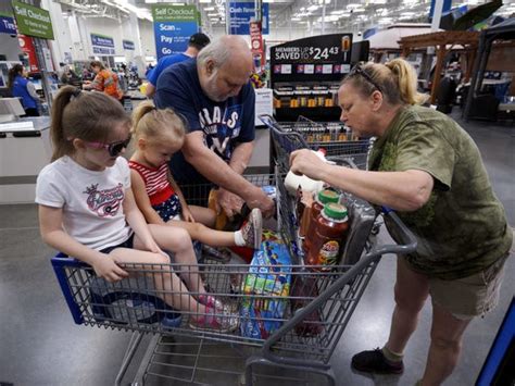 Why the middle class is disappearing in Massachusetts