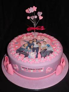 Cake Photos Birthday Cake Photos by Pink One Direction Cake With Matching Cupcakes Cake Photos Birthday Cake Photos