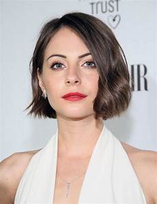Hairstyles That Slim Your by 21 Trendy Hairstyles To Slim Your Popular Hairstyles That Slim Your