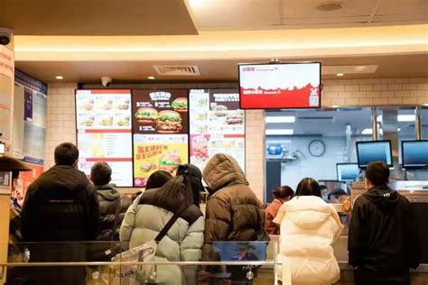 广州上班族和学生哥都喜欢去的小吃街，距离客村地铁超级近~|上班族|小吃街|地铁_新浪新闻