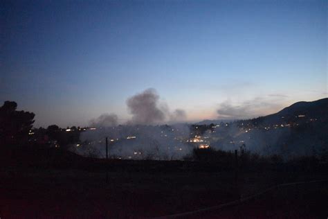 L.A. firefighters contain Granada Hills brush fire - Daily News