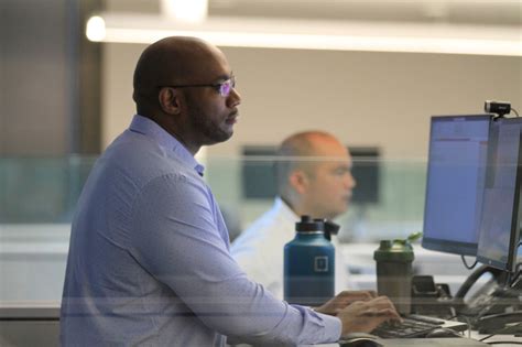 Charles Schwab puts clients first: 2022 Top Workplaces - cleveland.com