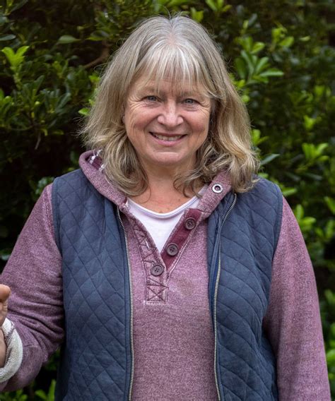 How to grow hydrangeas in pots: expert tips for containers | Homes and ...