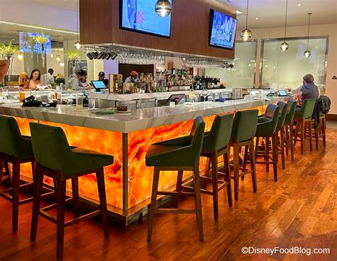 This Is My Favorite Place to Eat at Disney's Contemporary Resort and ...
