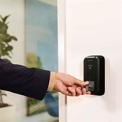CLIQ – Smart Key & Access Control System | ASSA ABLOY