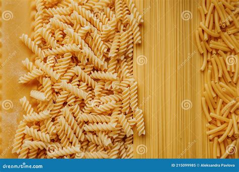 Pasta With Curly Edges at Allan Sturtz blog