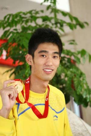 高栏上的风驰电掣——访男子青年组110米栏冠军刘羽