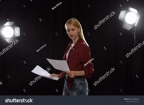 Professional Actor Reading a Script 的图像结果