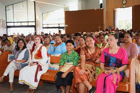 Holy Cross Church, Wooloowin - Archdiocese of Brisbane