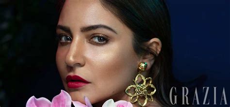 These five highlighters will help you with your festive glow-up ...