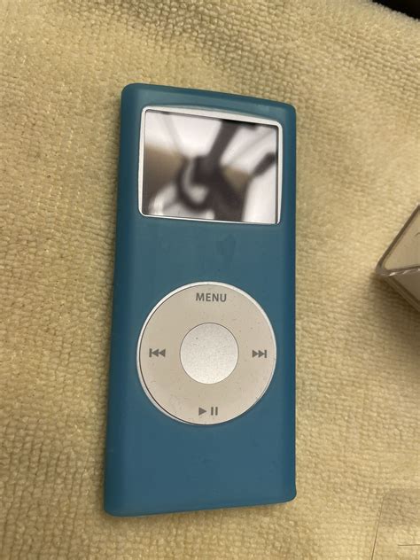 Apple ipod Nano 2nd Generation 2GB Silver for Sale in North Las Vegas ...