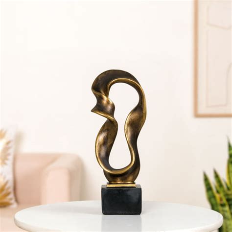 Regal Lion Decor Showpiece Gold Online - Premium Decor Object | Nestasia