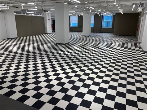 Checkerboard Vinyl Flooring