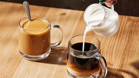 最普通的牛奶咖啡，先奶还是先咖，被决定的美味 | 咖啡奥秘