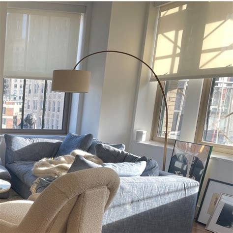 West Elm Overarching Lamp - AptDeco