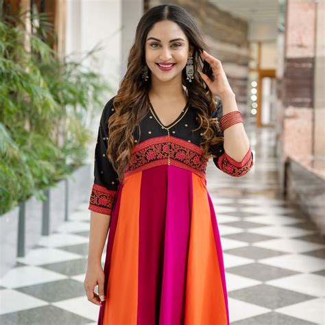 Buy Black Multicolour Long Kalidaar Dress with Border Details | Rustorange