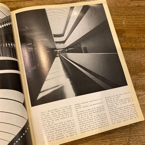Zodiac #17 USA ARCHITECTURE Frank Lloyd Wright 1867-1967 Louis Kahn ...