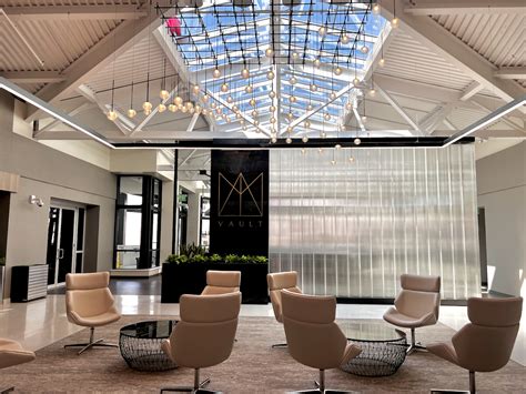 Associated Bank debuts new eateries, plus The Vault, a stunning ...