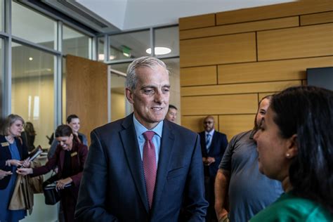 Biden’s secretary of veterans affairs talks to active duty, Baylor ...