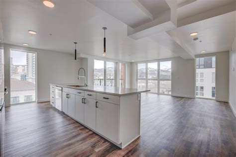 Photos | 6th & Main | Salt Lake City, UT Apartments