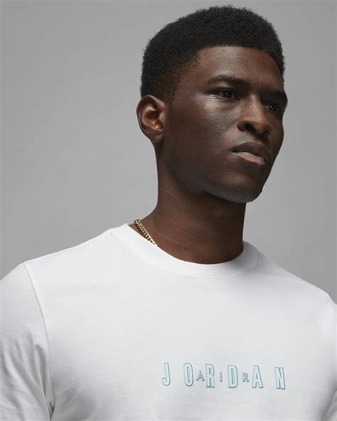 Jordan Essentials Men's T-Shirt. Nike IN