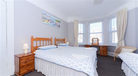 SANDY BAY GUEST HOUSE (Bournemouth, Dorset) - Guesthouse Reviews ...