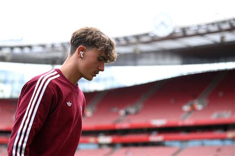 Reddit shiftymine onlyfans been seeing Genies ads and