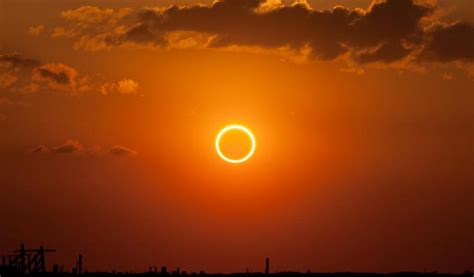 Today Surya Grahan India Timing in Delhi, Mumbai, Kolkata, Chennai ...