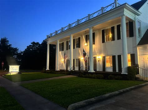 Farmer Funeral Home | Silsbee TX