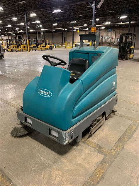 TENNANT FLOOR SWEEPER/SCRUBBER; 36-VOLT, MODEL T15, S/N 715-15605