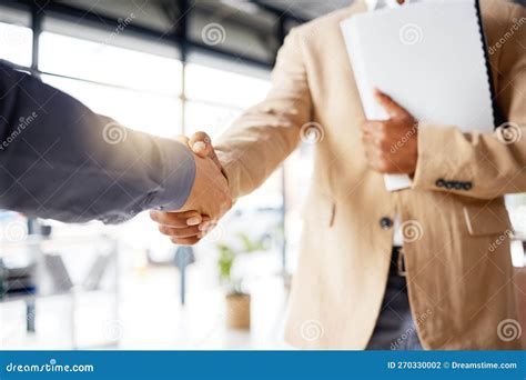 Deal-Making Handshake 的图像结果