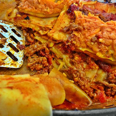 Student Comfort Food: Lasagne!!! Garfields favourite food