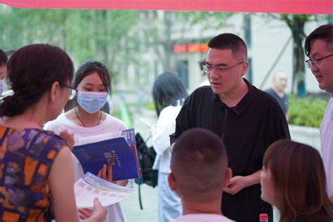 【一线传真】留学生代表赴恩施体验乡村振兴-武汉大学新闻网