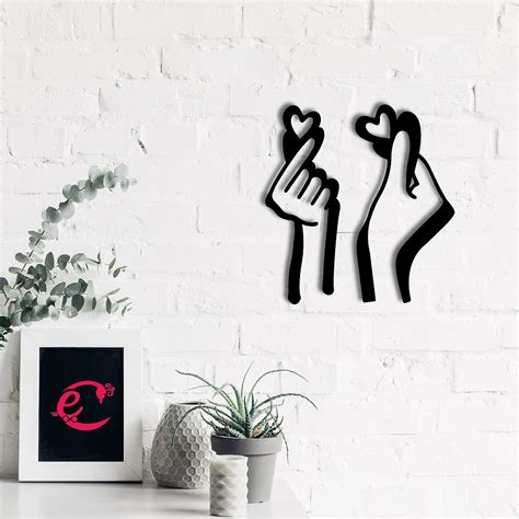 eCraftIndia Loving Couple Hands Heart Sign Black Wooden Wall Decor for ...