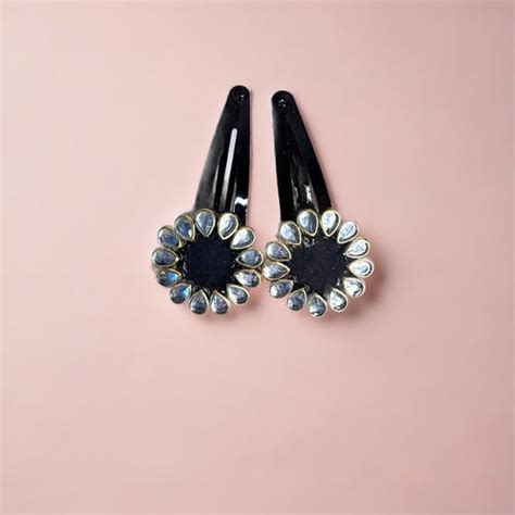 Tic Tac Hair Clips – Wow Knots